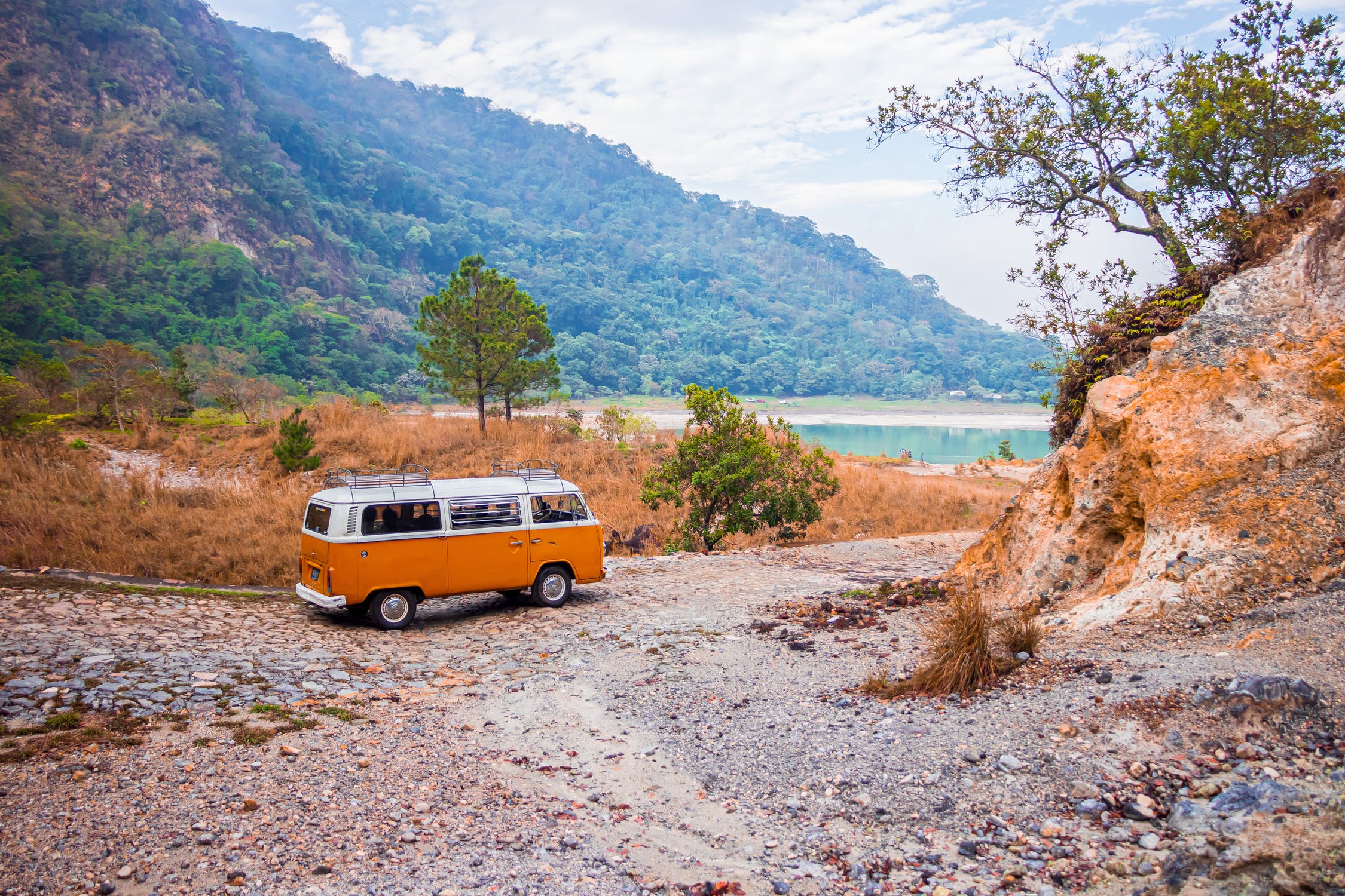 Preparing Your Car for a Road Trip: Your DIY Car Service Guide