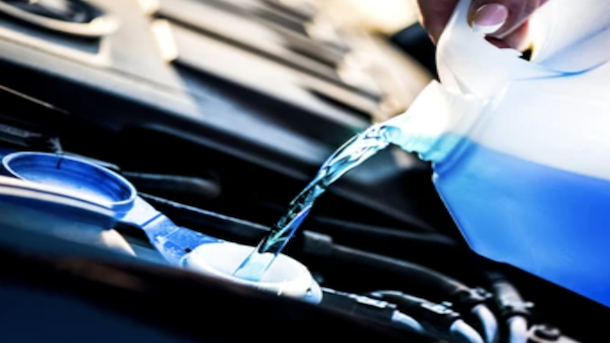 How To: Top Up My Windscreen Washer Fluid