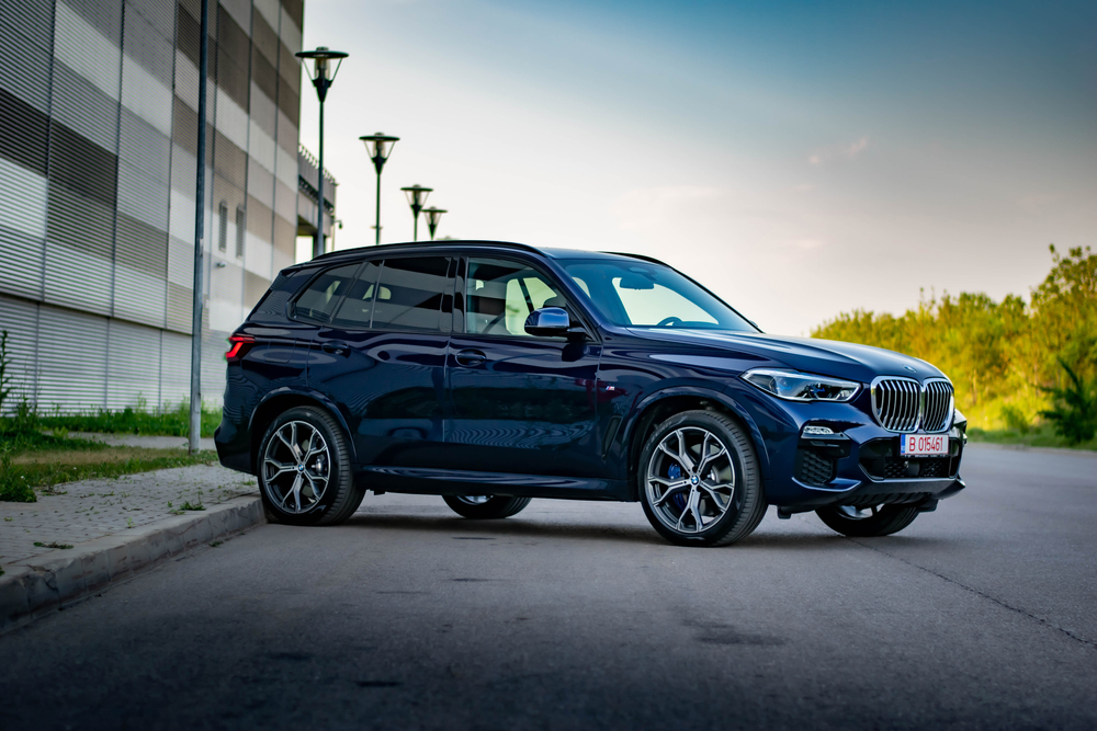 Buying a Car: Pro’s and Con’s of a SUV