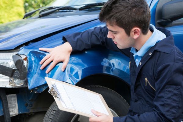 What is the Difference Between Traditional and SMART Repairs?