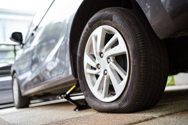 How to repair a slow leak in your tyre